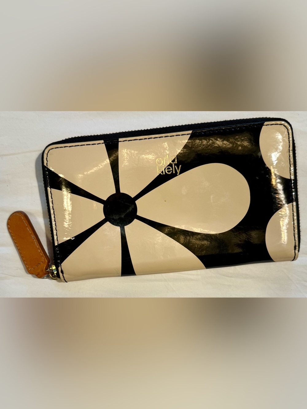 ORLA KIELY Zip Around Wallet